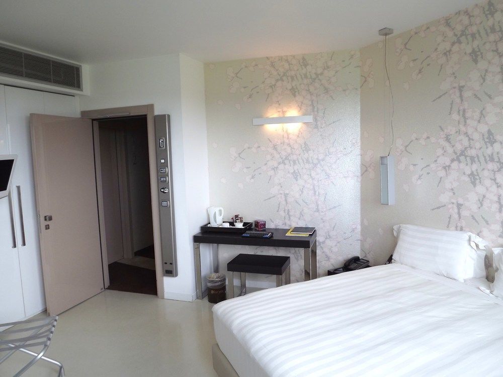 Hotel For You Cernusco Sul Naviglio Luaran gambar